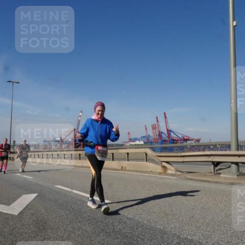 03.10.2025 - Köhlbrandbrückenlauf Matties Gatica Varas http://msf.ph/oto/9008942 03.10.2025 13:05:16 Position 2 118 meine-sportfotos.de