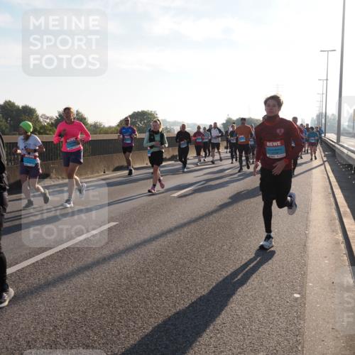 03.10.2025 - Köhlbrandbrückenlauf Fabian Wolf http://msf.ph/oto/9008944 03.10.2025 09:20:54 Position 3 2093, 3738 meine-sportfotos.de