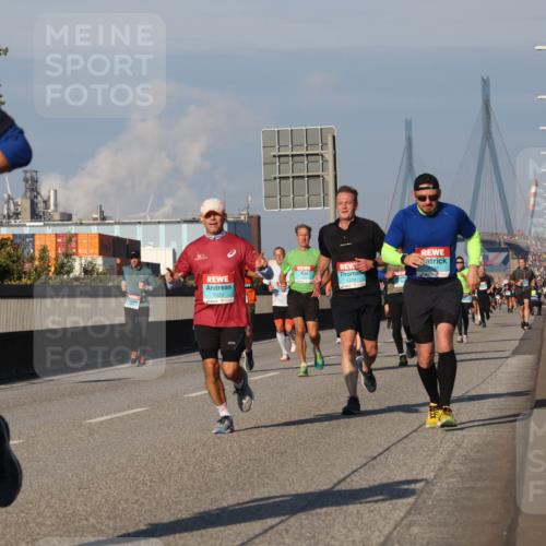 03.10.2025 - Köhlbrandbrückenlauf Luisa Fischer http://msf.ph/oto/9008958 03.10.2025 10:50:50 Position 3 3138, 1033 meine-sportfotos.de