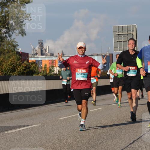 03.10.2025 - Köhlbrandbrückenlauf Luisa Fischer http://msf.ph/oto/9008969 03.10.2025 10:50:51 Position 3 1033, 1239, 1132 meine-sportfotos.de
