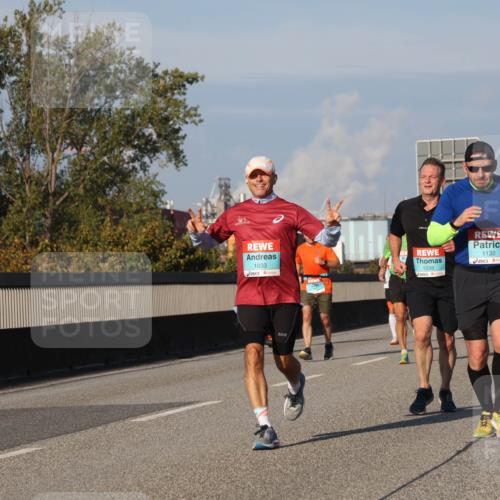 03.10.2025 - Köhlbrandbrückenlauf Luisa Fischer http://msf.ph/oto/9008984 03.10.2025 10:50:52 Position 3 1033, 1239, 1132 meine-sportfotos.de