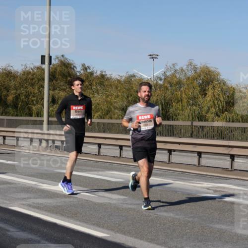 03.10.2025 - Köhlbrandbrückenlauf Julia Fischer http://msf.ph/oto/9008996 03.10.2025 12:51:54 Position 3 6193, 5968 meine-sportfotos.de