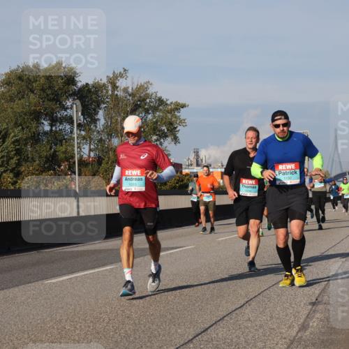 03.10.2025 - Köhlbrandbrückenlauf Luisa Fischer http://msf.ph/oto/9009004 03.10.2025 10:50:53 Position 3 1033, 1239, 1132 meine-sportfotos.de