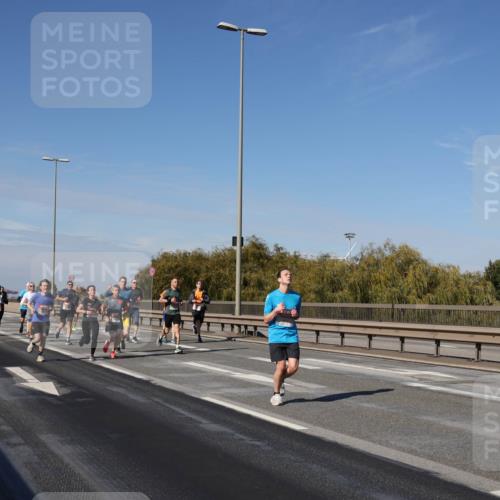 03.10.2025 - Köhlbrandbrückenlauf Julia Fischer http://msf.ph/oto/9009014 03.10.2025 12:51:59 Position 3  meine-sportfotos.de