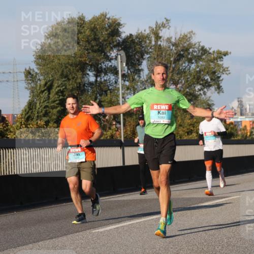 03.10.2025 - Köhlbrandbrückenlauf Luisa Fischer http://msf.ph/oto/9009075 03.10.2025 10:50:57 Position 3 1622, 1080, 1245 meine-sportfotos.de