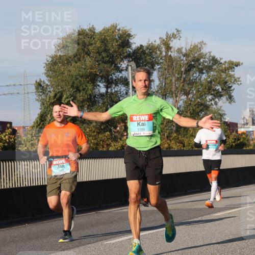 03.10.2025 - Köhlbrandbrückenlauf Luisa Fischer http://msf.ph/oto/9009079 03.10.2025 10:50:58 Position 3 1622, 1080, 3821, 1245 meine-sportfotos.de