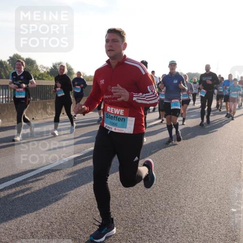 03.10.2025 - Köhlbrandbrückenlauf Fabian Wolf http://msf.ph/oto/9009084 03.10.2025 09:20:57 Position 3 1066 meine-sportfotos.de