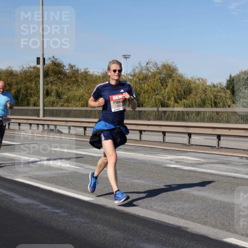 03.10.2025 - Köhlbrandbrückenlauf Julia Fischer http://msf.ph/oto/9009088 03.10.2025 12:52:08 Position 3 5414 meine-sportfotos.de