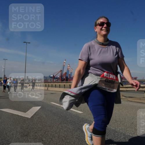 03.10.2025 - Köhlbrandbrückenlauf Matties Gatica Varas http://msf.ph/oto/9009096 03.10.2025 13:05:40 Position 2 5999, 18 meine-sportfotos.de
