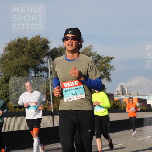 03.10.2025 - Köhlbrandbrückenlauf Luisa Fischer http://msf.ph/oto/9009117 03.10.2025 10:51:00 Position 3 2672, 1245 meine-sportfotos.de