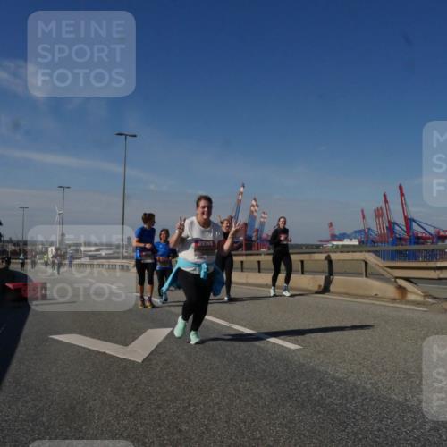 03.10.2025 - Köhlbrandbrückenlauf Matties Gatica Varas http://msf.ph/oto/9009122 03.10.2025 13:05:46 Position 2  meine-sportfotos.de