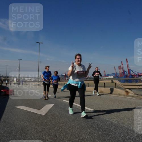 03.10.2025 - Köhlbrandbrückenlauf Matties Gatica Varas http://msf.ph/oto/9009129 03.10.2025 13:05:46 Position 2  meine-sportfotos.de