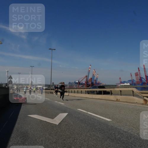03.10.2025 - Köhlbrandbrückenlauf Matties Gatica Varas http://msf.ph/oto/9009173 03.10.2025 13:05:55 Position 2  meine-sportfotos.de
