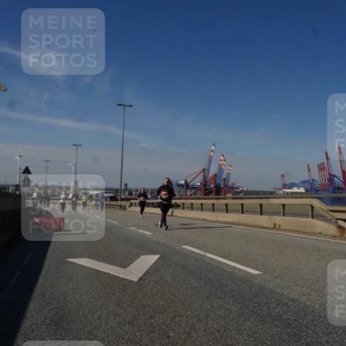 03.10.2025 - Köhlbrandbrückenlauf Matties Gatica Varas http://msf.ph/oto/9009183 03.10.2025 13:05:56 Position 2  meine-sportfotos.de