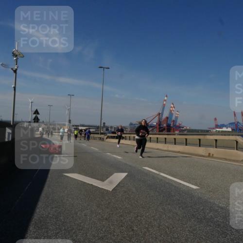 03.10.2025 - Köhlbrandbrückenlauf Matties Gatica Varas http://msf.ph/oto/9009188 03.10.2025 13:05:56 Position 2  meine-sportfotos.de