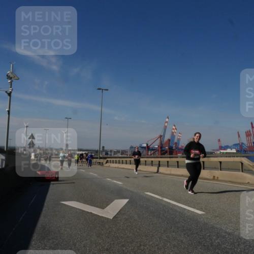 03.10.2025 - Köhlbrandbrückenlauf Matties Gatica Varas http://msf.ph/oto/9009207 03.10.2025 13:05:58 Position 2  meine-sportfotos.de