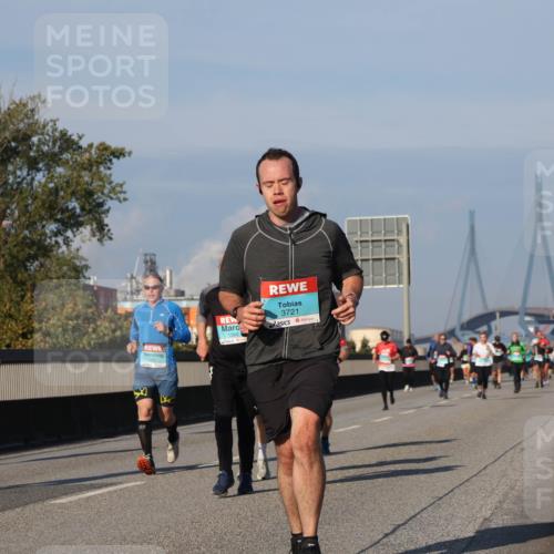 03.10.2025 - Köhlbrandbrückenlauf Luisa Fischer http://msf.ph/oto/9009264 03.10.2025 10:51:11 Position 3 1385, 3721 meine-sportfotos.de