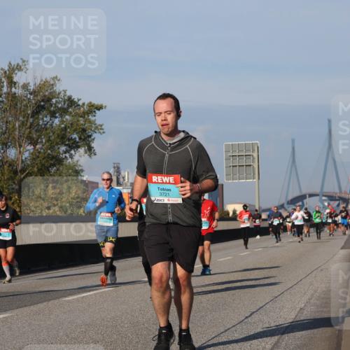 03.10.2025 - Köhlbrandbrückenlauf Luisa Fischer http://msf.ph/oto/9009269 03.10.2025 10:51:11 Position 3 1302, 3721 meine-sportfotos.de