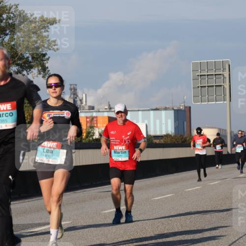 03.10.2025 - Köhlbrandbrückenlauf Luisa Fischer http://msf.ph/oto/9009295 03.10.2025 10:51:13 Position 3 1302, 1, 1385, 1406, 1477 meine-sportfotos.de