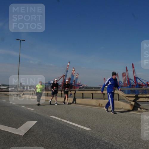 03.10.2025 - Köhlbrandbrückenlauf Matties Gatica Varas http://msf.ph/oto/9009298 03.10.2025 13:06:12 Position 2  meine-sportfotos.de
