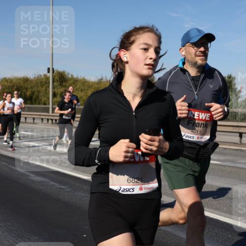 03.10.2025 - Köhlbrandbrückenlauf Julia Fischer http://msf.ph/oto/9009307 03.10.2025 12:52:40 Position 3 6821, 4011 meine-sportfotos.de