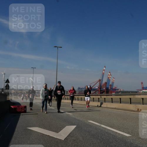 03.10.2025 - Köhlbrandbrückenlauf Matties Gatica Varas http://msf.ph/oto/9009363 03.10.2025 13:06:24 Position 2  meine-sportfotos.de