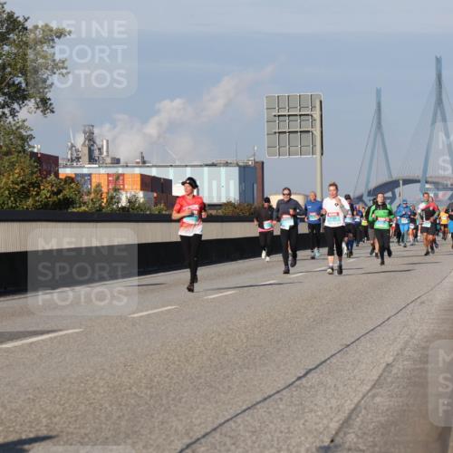 03.10.2025 - Köhlbrandbrückenlauf Luisa Fischer http://msf.ph/oto/9009372 03.10.2025 10:51:17 Position 3  meine-sportfotos.de