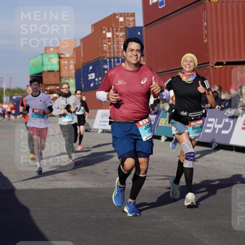 03.10.2025 - Köhlbrandbrückenlauf Michael Burmester http://msf.ph/oto/9009374 03.10.2025 10:10:30 Ziel 1093, 1217, 1413, 1499, 1605, 2015, 2728, 2890, 2891, 2964, 3345 meine-sportfotos.de