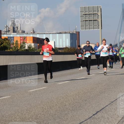 03.10.2025 - Köhlbrandbrückenlauf Luisa Fischer http://msf.ph/oto/9009376 03.10.2025 10:51:17 Position 3 1119 meine-sportfotos.de