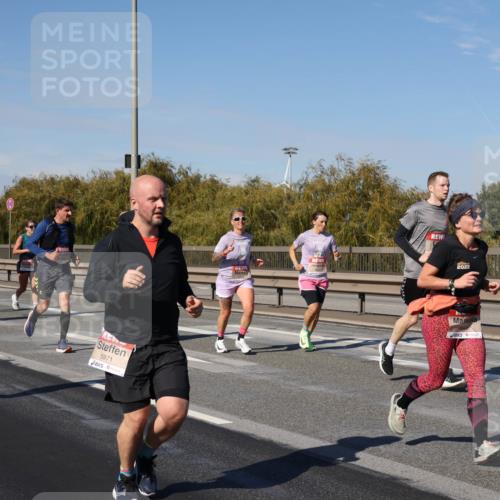 03.10.2025 - Köhlbrandbrückenlauf Julia Fischer http://msf.ph/oto/9009383 03.10.2025 12:52:48 Position 3 5971, 2022 meine-sportfotos.de