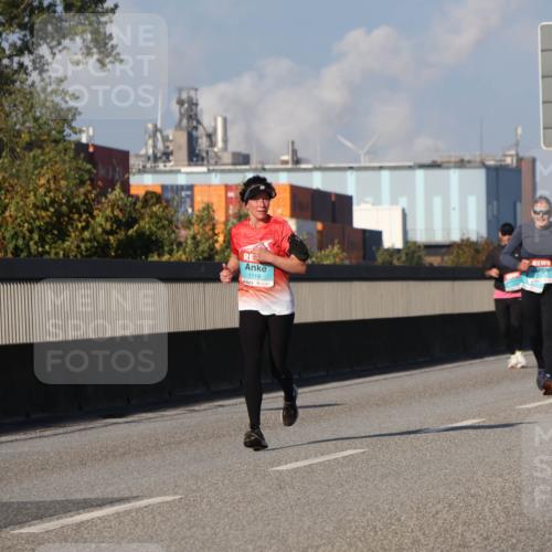 03.10.2025 - Köhlbrandbrückenlauf Luisa Fischer http://msf.ph/oto/9009393 03.10.2025 10:51:19 Position 3 1119, 1944 meine-sportfotos.de