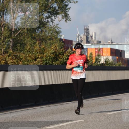 03.10.2025 - Köhlbrandbrückenlauf Luisa Fischer http://msf.ph/oto/9009407 03.10.2025 10:51:20 Position 3 1119 meine-sportfotos.de