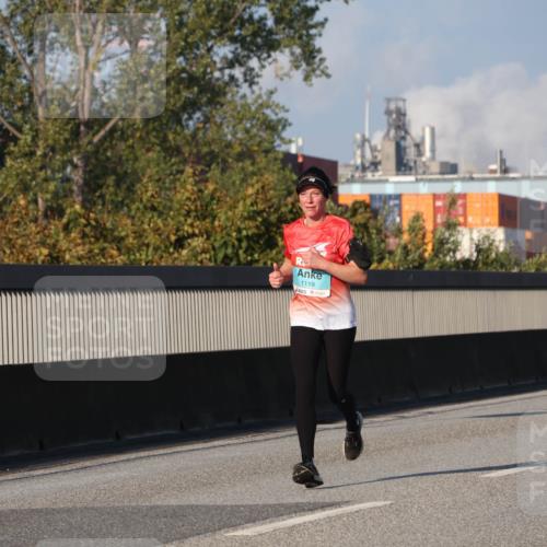 03.10.2025 - Köhlbrandbrückenlauf Luisa Fischer http://msf.ph/oto/9009413 03.10.2025 10:51:20 Position 3 1119 meine-sportfotos.de