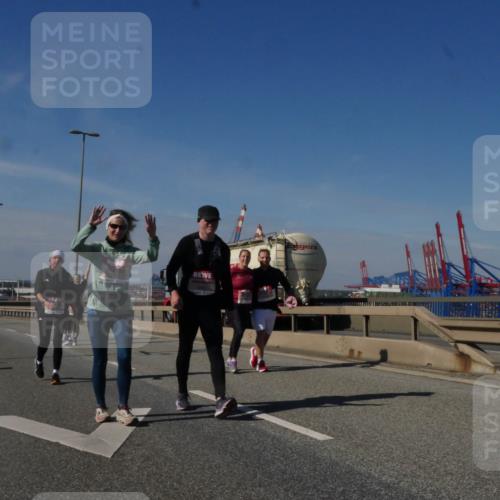 03.10.2025 - Köhlbrandbrückenlauf Matties Gatica Varas http://msf.ph/oto/9009422 03.10.2025 13:06:28 Position 2  meine-sportfotos.de
