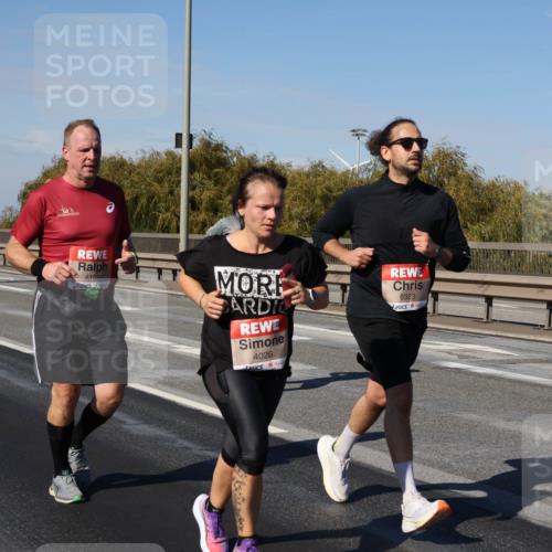 03.10.2025 - Köhlbrandbrückenlauf Julia Fischer http://msf.ph/oto/9009442 03.10.2025 12:52:53 Position 3 4159, 4026, 6323 meine-sportfotos.de