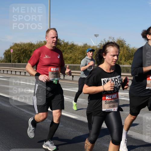 03.10.2025 - Köhlbrandbrückenlauf Julia Fischer http://msf.ph/oto/9009448 03.10.2025 12:52:54 Position 3 4159, 4026, 6323 meine-sportfotos.de