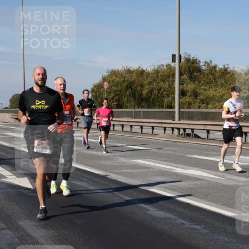03.10.2025 - Köhlbrandbrückenlauf Julia Fischer http://msf.ph/oto/9009460 03.10.2025 12:52:59 Position 3 4254, 4 meine-sportfotos.de