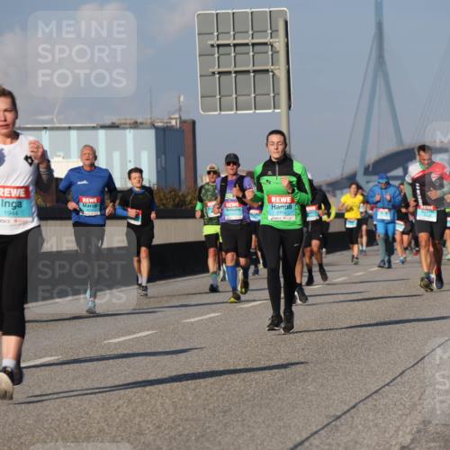 03.10.2025 - Köhlbrandbrückenlauf Luisa Fischer http://msf.ph/oto/9009467 03.10.2025 10:51:24 Position 3 1218, 160, 1944, 2714 meine-sportfotos.de
