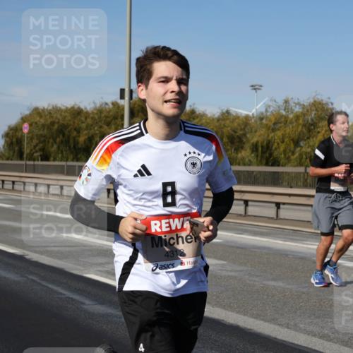 03.10.2025 - Köhlbrandbrückenlauf Julia Fischer http://msf.ph/oto/9009500 03.10.2025 12:53:03 Position 3 4, 4312 meine-sportfotos.de