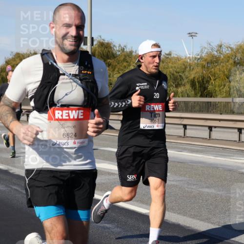 03.10.2025 - Köhlbrandbrückenlauf Julia Fischer http://msf.ph/oto/9009522 03.10.2025 12:53:11 Position 3 6824, 20, 4057 meine-sportfotos.de