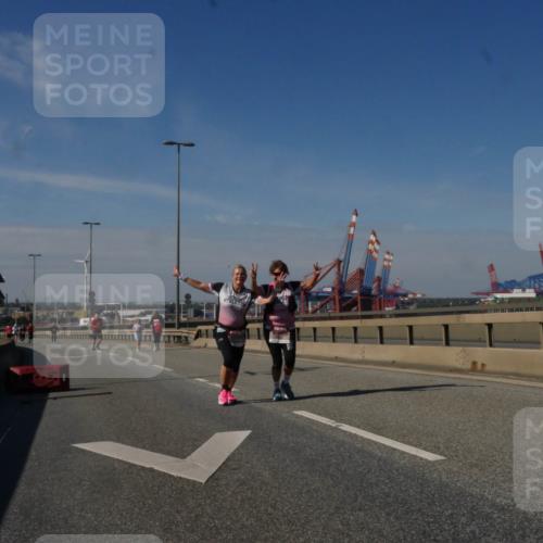 03.10.2025 - Köhlbrandbrückenlauf Matties Gatica Varas http://msf.ph/oto/9009538 03.10.2025 13:06:44 Position 2  meine-sportfotos.de