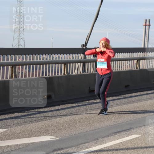 03.10.2025 - Köhlbrandbrückenlauf Julia Fischer http://msf.ph/oto/9009552 03.10.2025 10:14:06 Position 2 2191, 600 meine-sportfotos.de