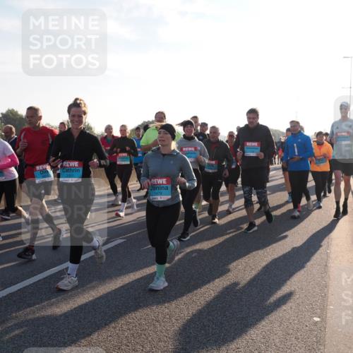 03.10.2025 - Köhlbrandbrückenlauf Fabian Wolf http://msf.ph/oto/9009593 03.10.2025 09:21:09 Position 3 7, 2024, 3028, 2051, 1479 meine-sportfotos.de