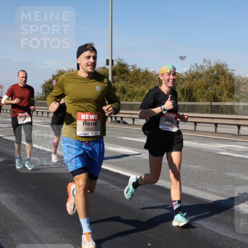 03.10.2025 - Köhlbrandbrückenlauf Julia Fischer http://msf.ph/oto/9009598 03.10.2025 12:53:24 Position 3 4806, 4794 meine-sportfotos.de