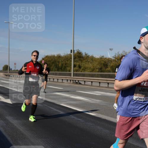 03.10.2025 - Köhlbrandbrückenlauf Julia Fischer http://msf.ph/oto/9009649 03.10.2025 12:53:31 Position 3 5970 meine-sportfotos.de