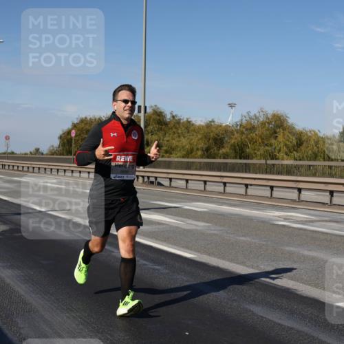 03.10.2025 - Köhlbrandbrückenlauf Julia Fischer http://msf.ph/oto/9009660 03.10.2025 12:53:32 Position 3 50, 6696, 361, 5959 meine-sportfotos.de