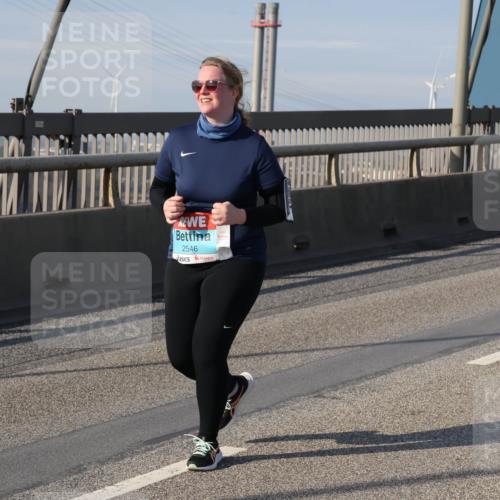 03.10.2025 - Köhlbrandbrückenlauf Julia Fischer http://msf.ph/oto/9009678 03.10.2025 10:16:15 Position 2 2546 meine-sportfotos.de