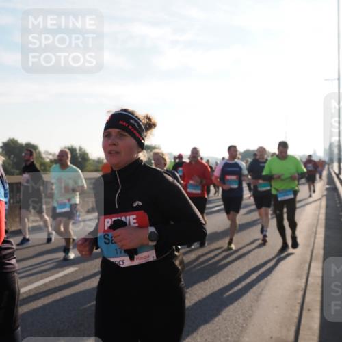 03.10.2025 - Köhlbrandbrückenlauf Fabian Wolf http://msf.ph/oto/9009686 03.10.2025 09:21:13 Position 3 17 meine-sportfotos.de