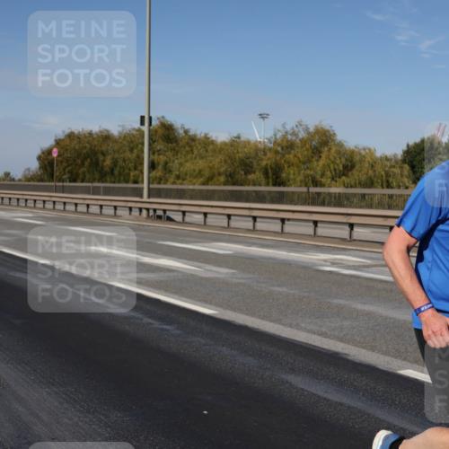 03.10.2025 - Köhlbrandbrückenlauf Julia Fischer http://msf.ph/oto/9009705 03.10.2025 12:53:35 Position 3 50, 24, 2022, 31, 1 meine-sportfotos.de