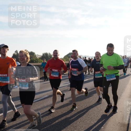 03.10.2025 - Köhlbrandbrückenlauf Fabian Wolf http://msf.ph/oto/9009748 03.10.2025 09:21:14 Position 3 2025, 3214, 3213, 2165, 2171, 3109 meine-sportfotos.de